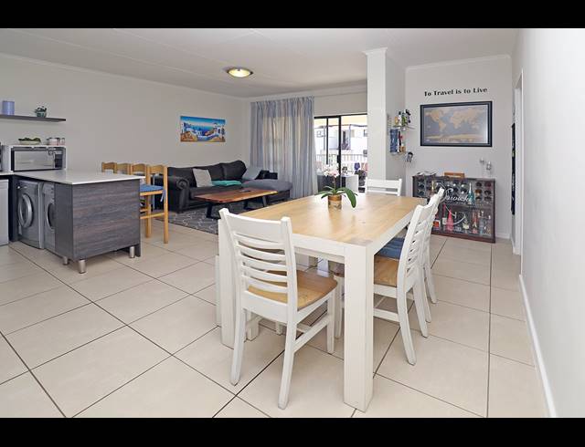 2 BEDROOM APARTMENT FOR SALE IN GREENSTONE HILL